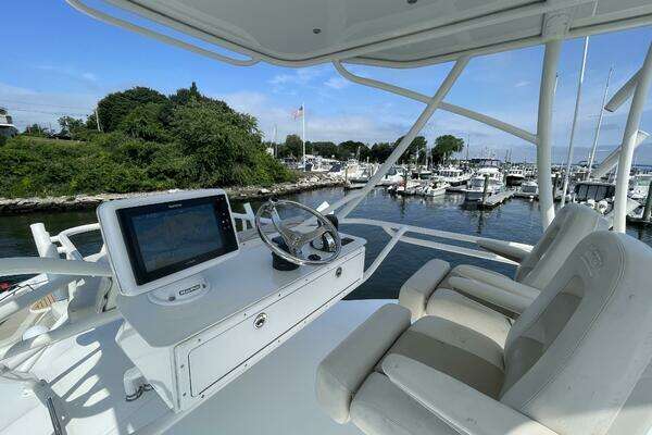 2017 Boston Whaler 42