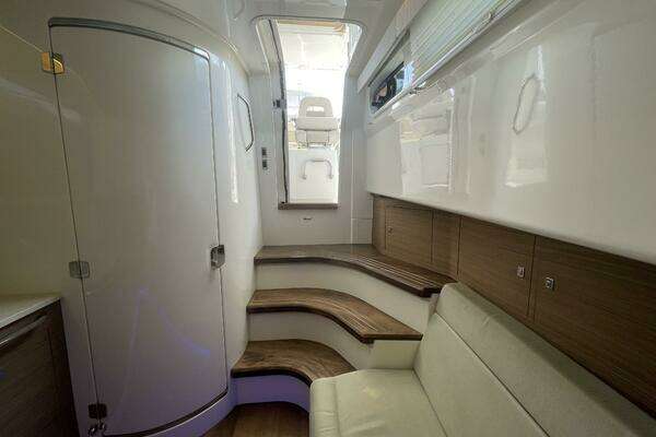 2017 Boston Whaler 42