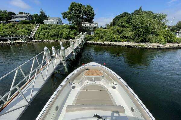 2017 Boston Whaler 42