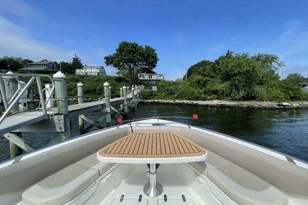 2017 Boston Whaler 42