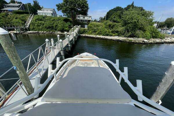 2017 Boston Whaler 42