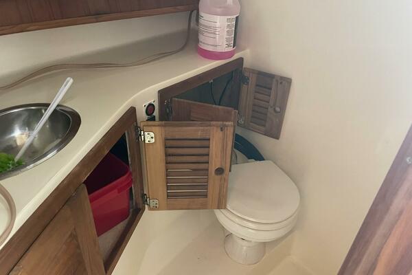 Bite Me 28ft Carolina Classic Yacht For Sale