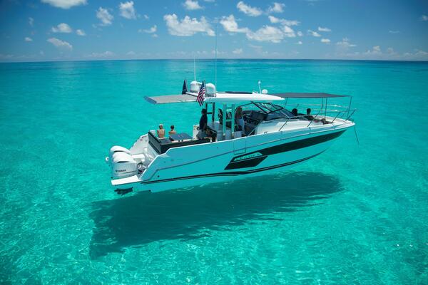 Photo of the 2024 Jeanneau Leader 12.5 WA