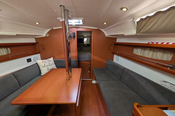 Knot A Clew 37ft Beneteau Yacht For Sale Knot A Clew 37ft Beneteau Yacht For Sale