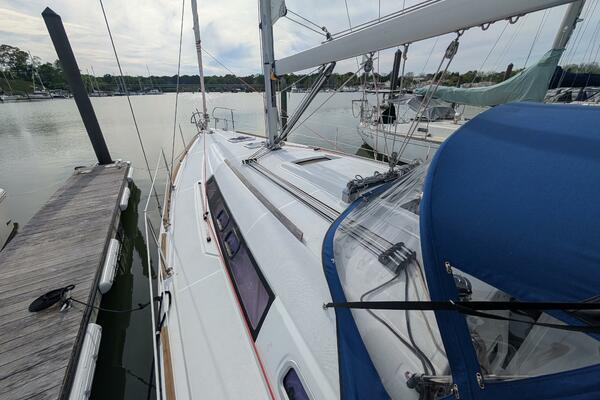 Knot A Clew 37ft Beneteau Yacht For Sale Knot A Clew 37ft Beneteau Yacht For Sale