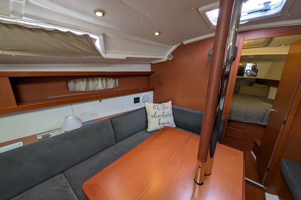 Knot A Clew 37ft Beneteau Yacht For Sale Knot A Clew 37ft Beneteau Yacht For Sale