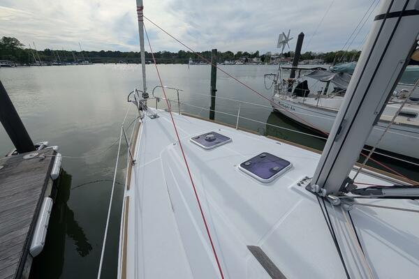 Knot A Clew 37ft Beneteau Yacht For Sale Knot A Clew 37ft Beneteau Yacht For Sale
