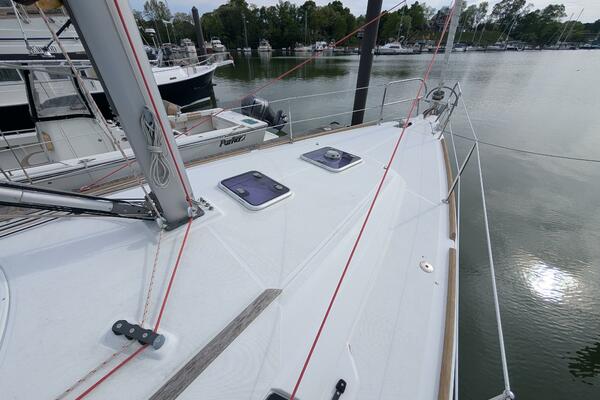 Knot A Clew 37ft Beneteau Yacht For Sale Knot A Clew 37ft Beneteau Yacht For Sale