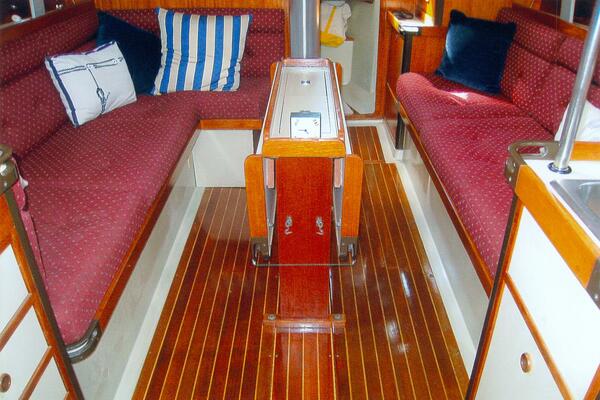 37ft C amp C Yacht For Sale