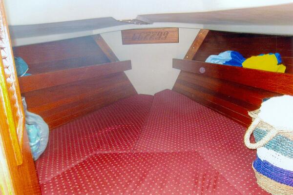 37ft C amp C Yacht For Sale