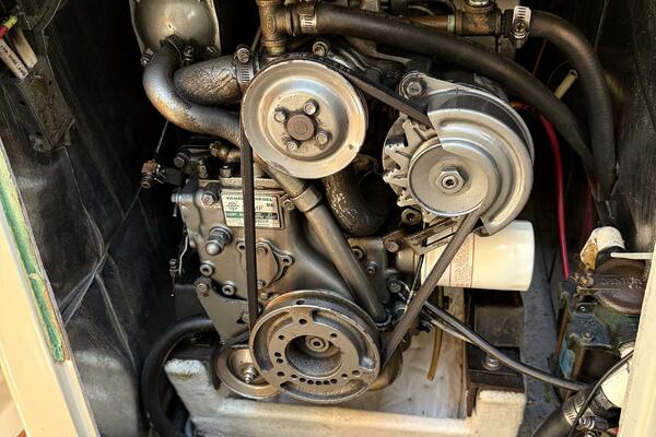 37ft C amp C Yacht For Sale