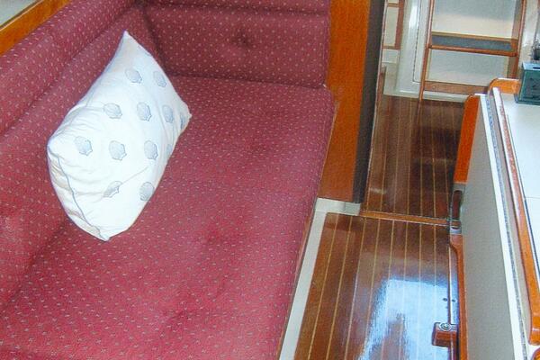 37ft C amp C Yacht For Sale