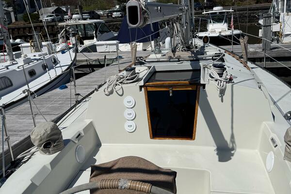 37ft C amp C Yacht For Sale