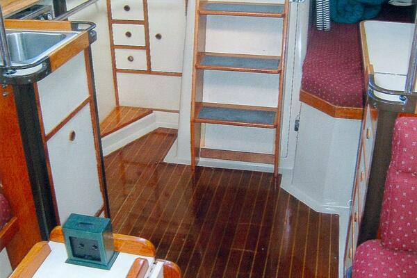 37ft C amp C Yacht For Sale