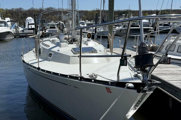 37ft C amp C Yacht For Sale