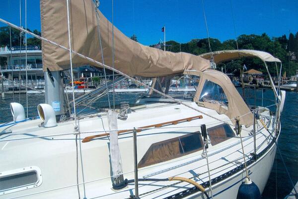 37ft C amp C Yacht For Sale