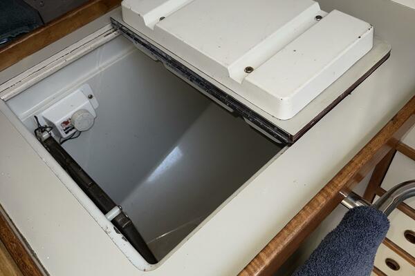 37ft C amp C Yacht For Sale