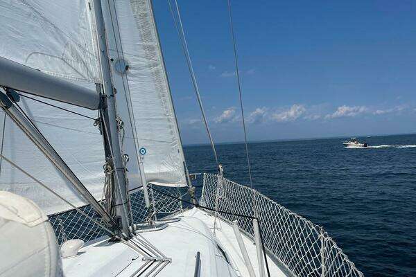 Photo of the 2000 Beneteau 331