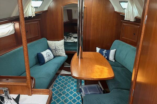 33ft Beneteau Yacht For Sale 33ft Beneteau Yacht For Sale