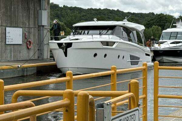 Greenline 45 Coupe HYBRID Yacht For Sale