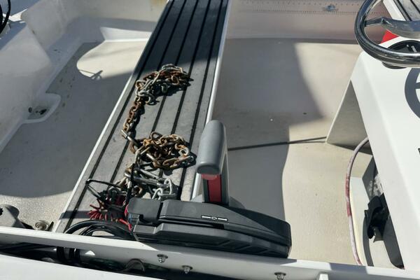 13ft Boston Whaler Yacht For Sale