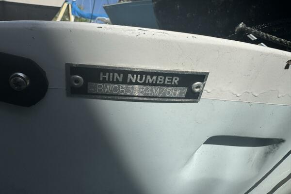 13ft Boston Whaler Yacht For Sale