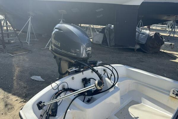 13ft Boston Whaler Yacht For Sale