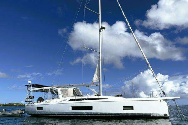 Photo of the 2020 Beneteau Oceanis 46.1 "BateSea"