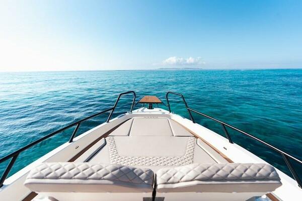 33ft Navan Yacht For Sale 33ft Navan Yacht For Sale