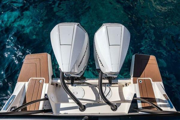 33ft Navan Yacht For Sale 33ft Navan Yacht For Sale