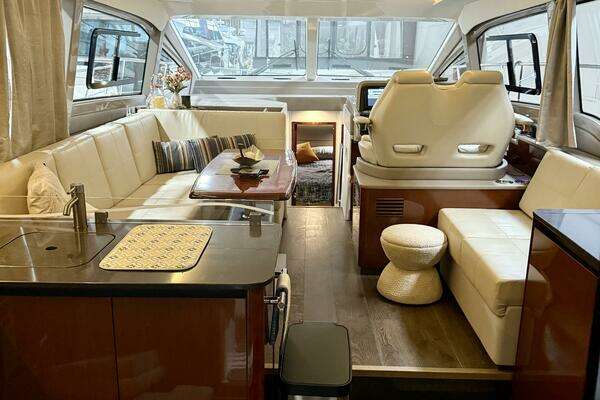 Sea Ray  Yacht For Sale