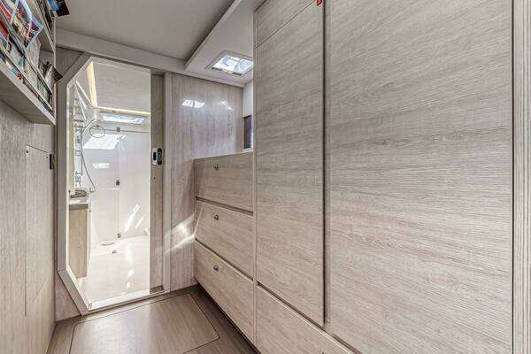 Leopard  Yacht For Sale