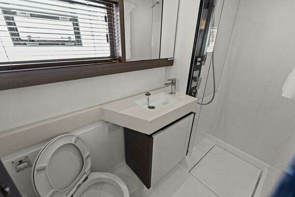 Leopard 53 Powercat Yacht For Sale
