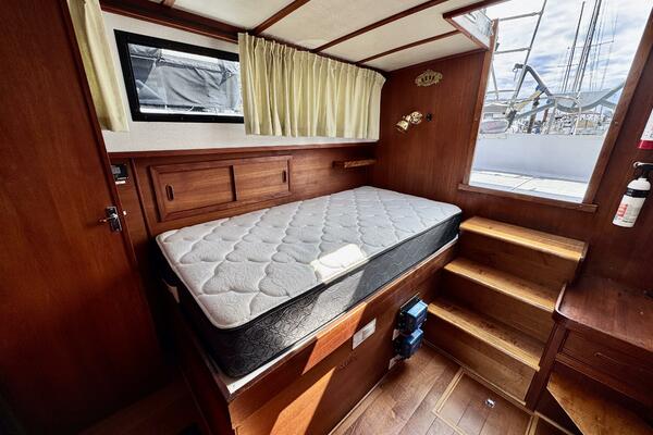 41ft Canoe Cove Yacht For Sale