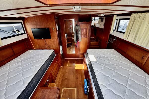 41ft Canoe Cove Yacht For Sale