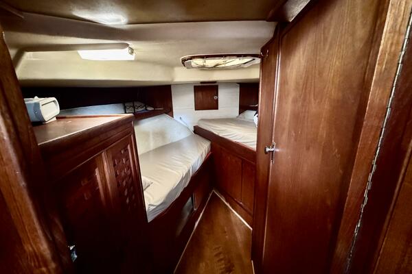41ft Canoe Cove Yacht For Sale