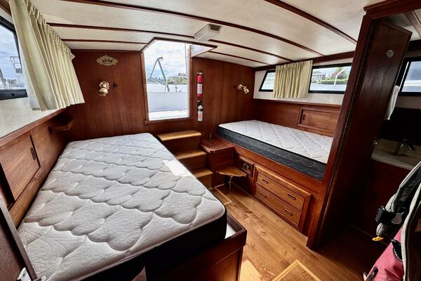 41ft Canoe Cove Yacht For Sale