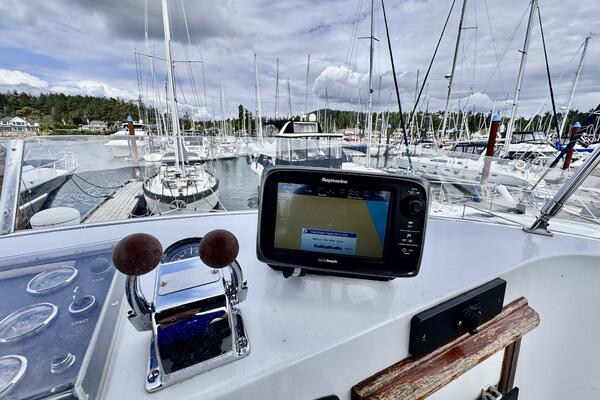 41ft Canoe Cove Yacht For Sale