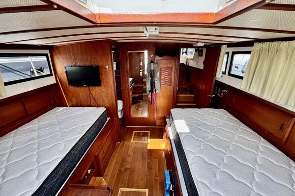 41ft Canoe Cove Yacht For Sale