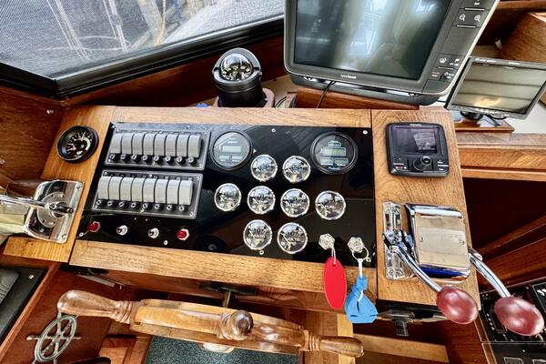 41ft Canoe Cove Yacht For Sale