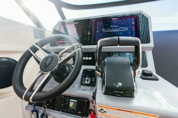33ft Navan Yacht For Sale 33ft Navan Yacht For Sale