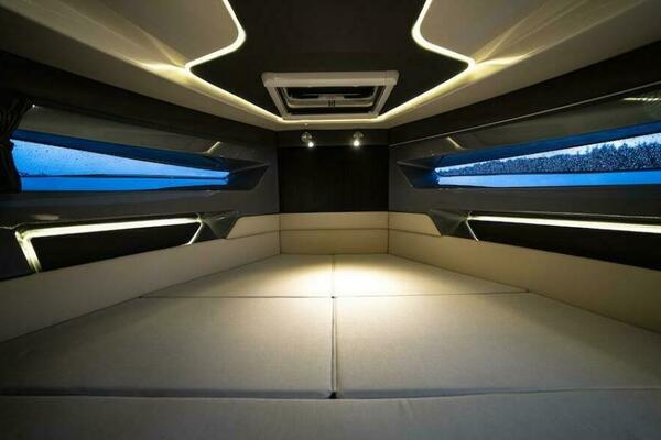 33ft Navan Yacht For Sale 33ft Navan Yacht For Sale