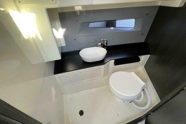 33ft Navan Yacht For Sale 33ft Navan Yacht For Sale