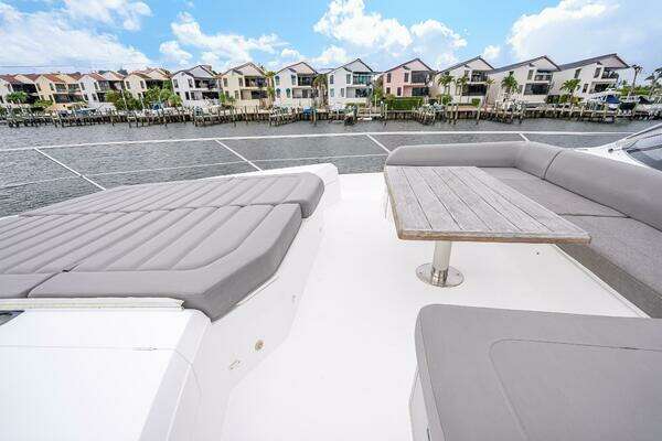 Sunseeker Predator 74 Yacht For Sale