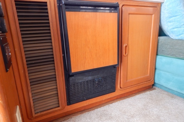 1996 Egg Harbor 48