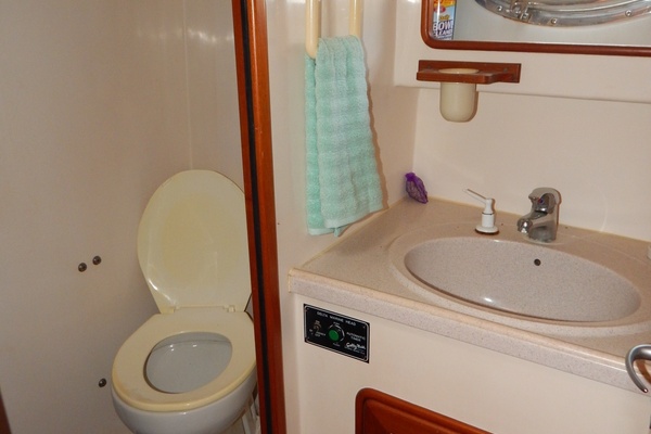 Tradition 48ft Egg Harbor Yacht For Sale