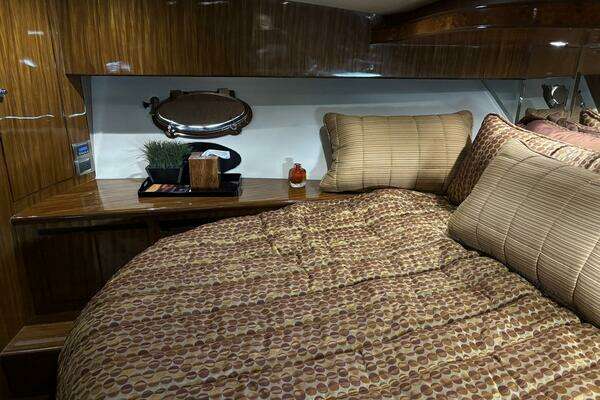 Ocean Alexander 45 Sedan Yacht For Sale