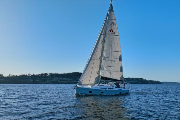Dragon Fly 41ft Hanse Yacht For Sale