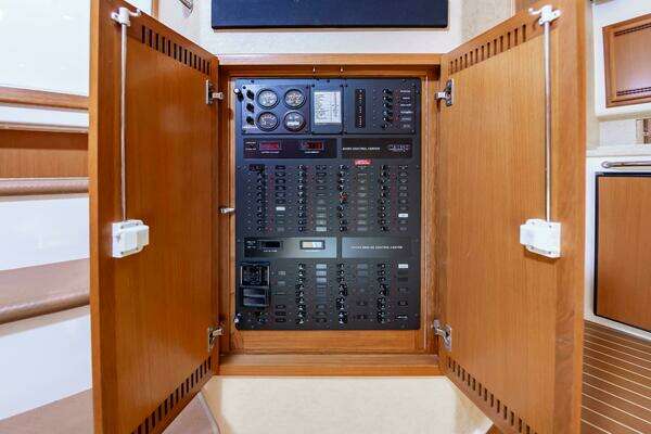 Cabo 40 Express Yacht For Sale