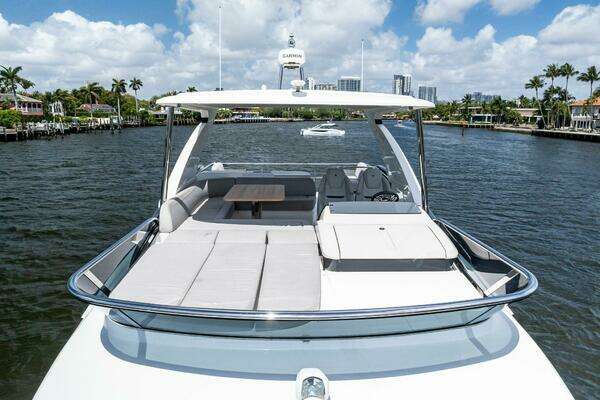 Absolute 52 Fly Yacht For Sale